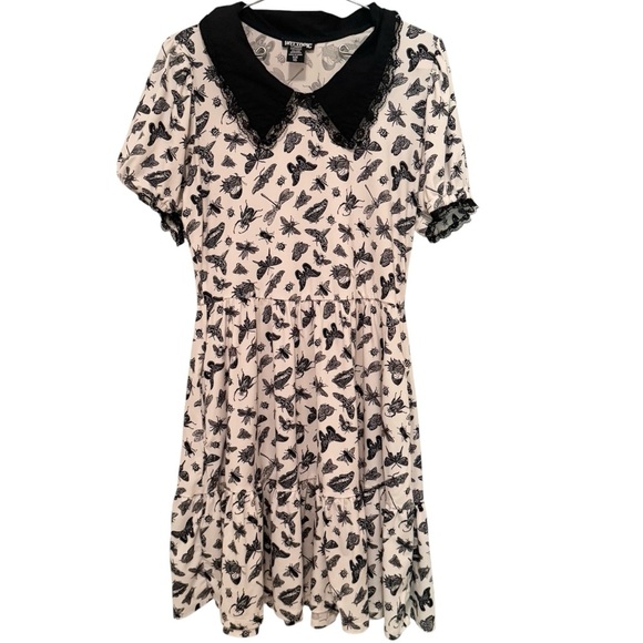 Hot Topic Black & White Tiered Collared Lace Trim Bug Mini Dress M Gothic Witchy - Picture 2 of 15